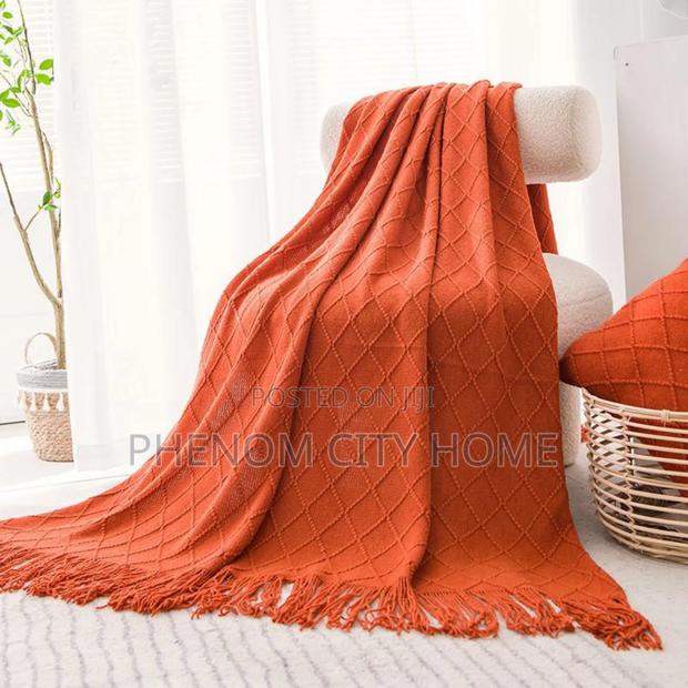 Modern Throwblankets Available - thumbnail 2