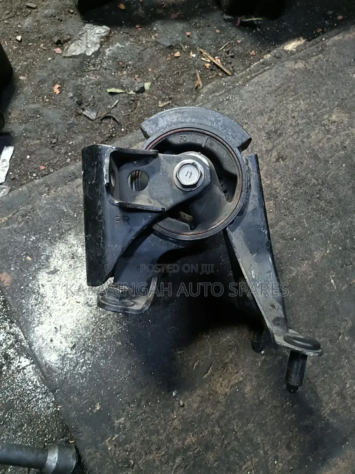 Auris Gearbox Mounting