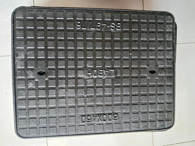 Light Duty Cast Iron Manhole Cover.