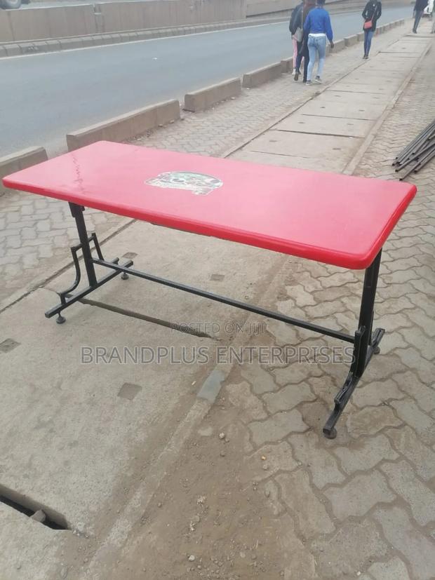 4ft Restaurant/Club Table - main view