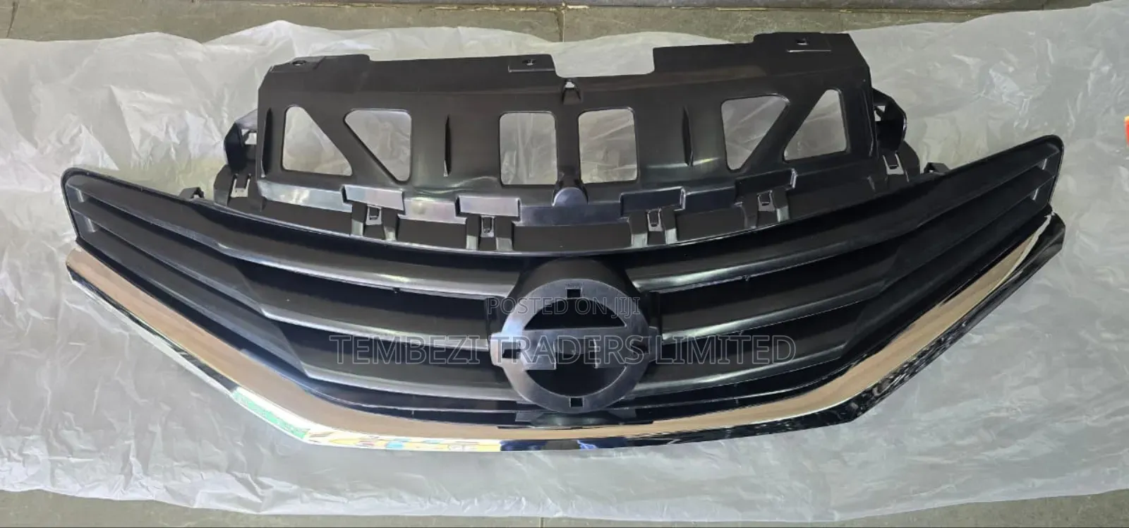 Front Grille Nissan Note 2012 Model