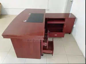 Office Tables: Premier Boss Executive Office Table in 1400mm