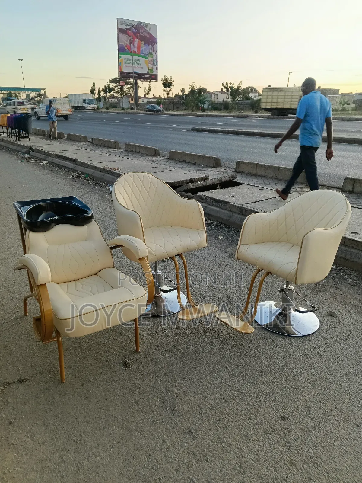 Sink Seat, and 2 Hydraulic Salon Seats