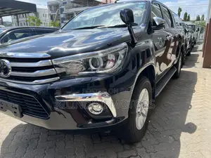 Toyota Hilux 2018 Black