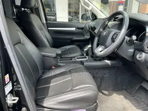 Toyota Hilux 2018 Black