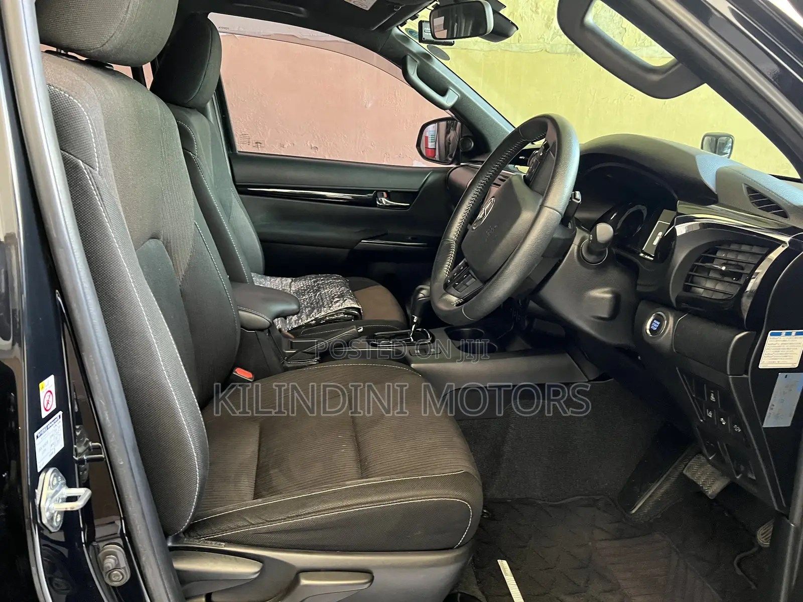 Toyota Hilux 2018 Black