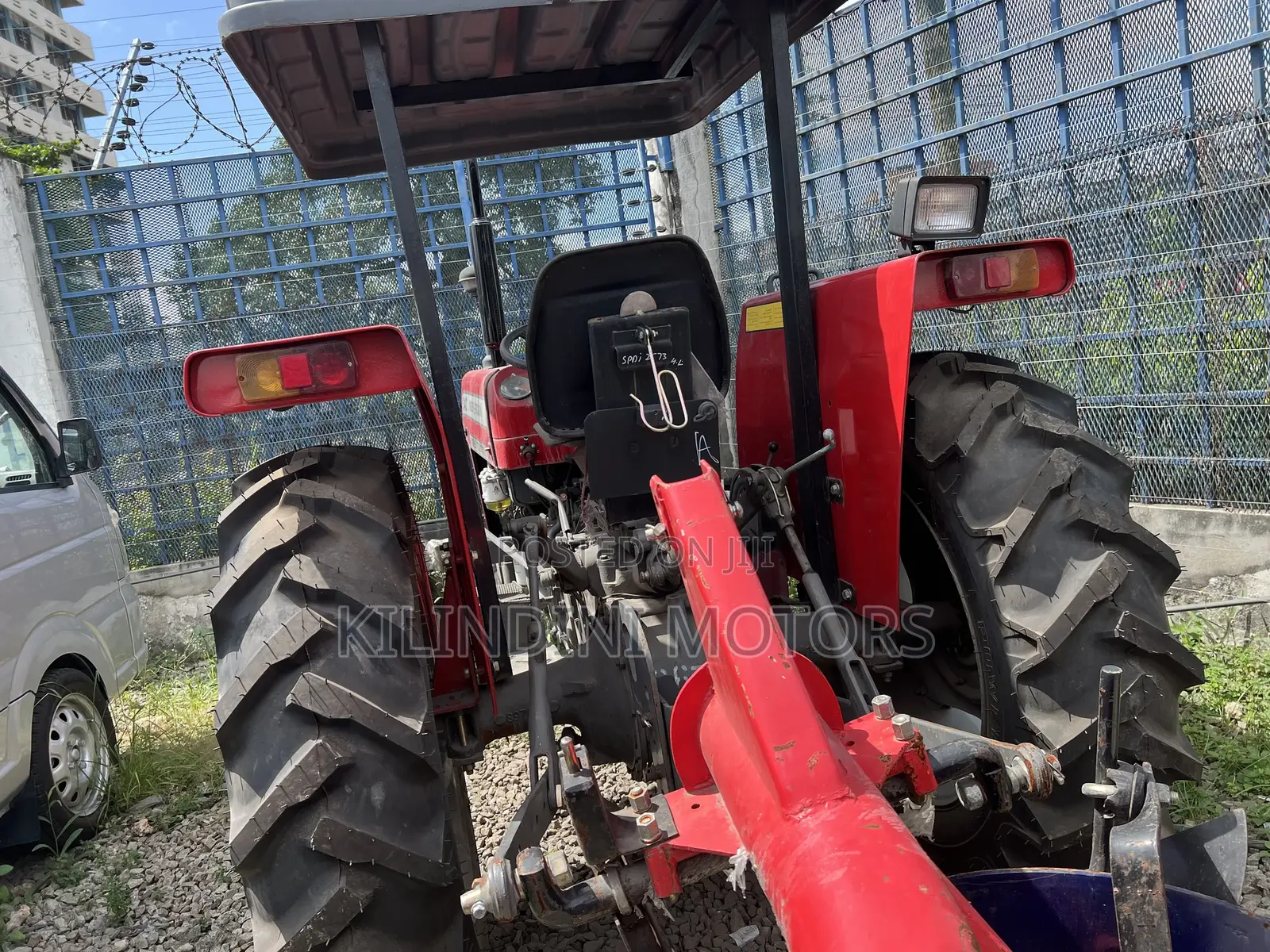 Tractor Messey Fugerson 240