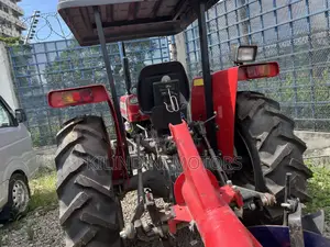 Tractor Messey Fugerson 240