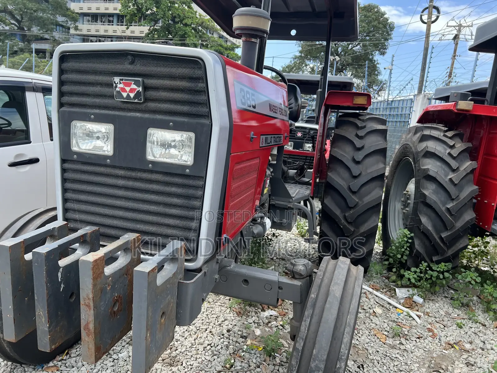 Massey Fugerson 385 2wd With Disc