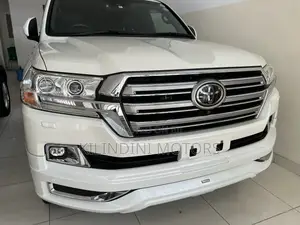 Toyota Land Cruiser Prado 2018 White
