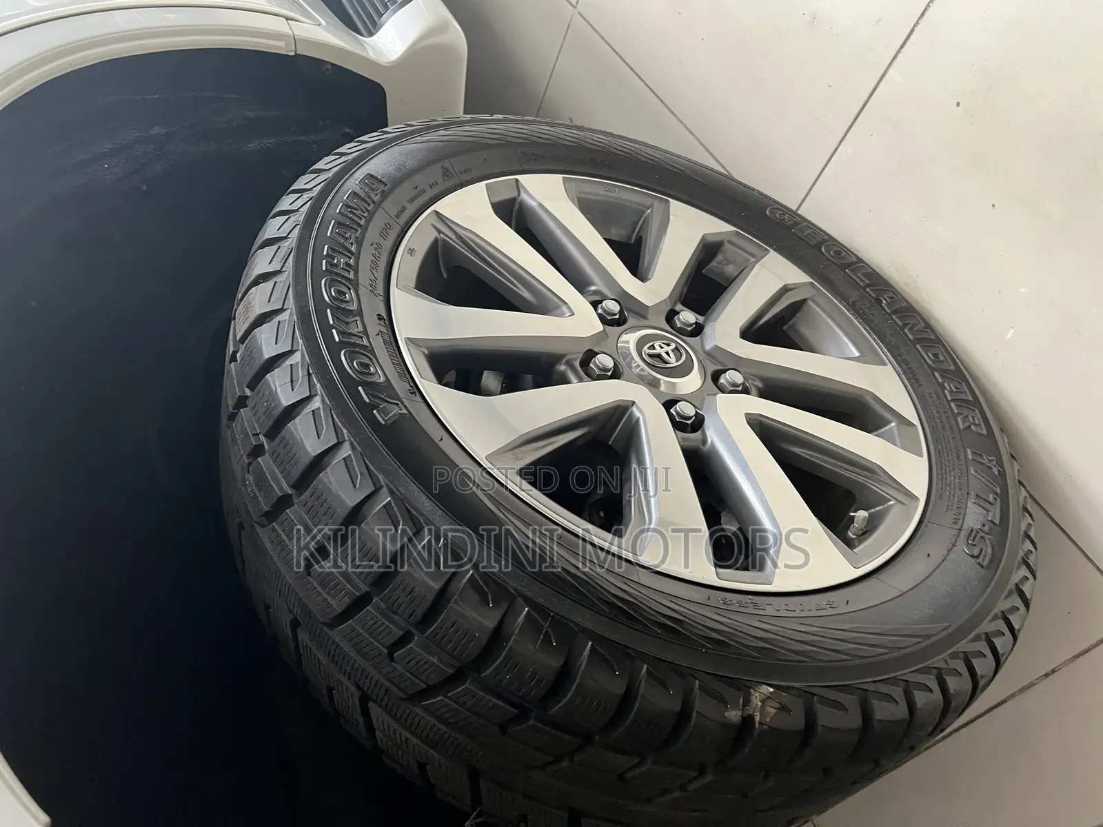 Toyota Land Cruiser Prado 2018 White