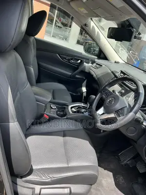 Nissan X-Trail 2018 Green
