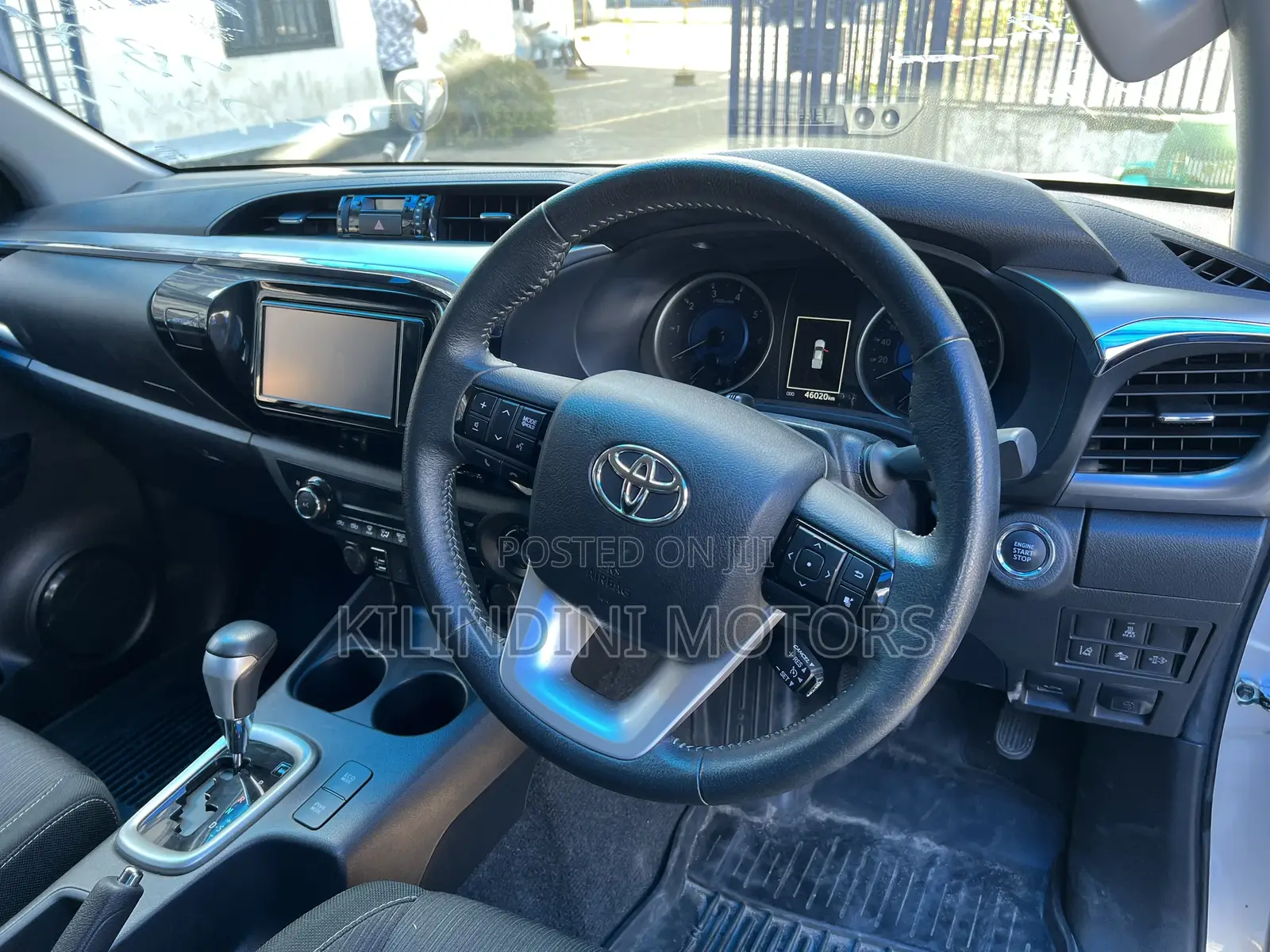 Toyota Hilux 2018 Silver