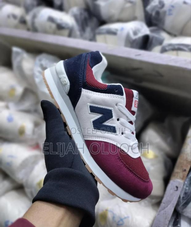Kids New Balance Sizes 30-35 - thumbnail 3