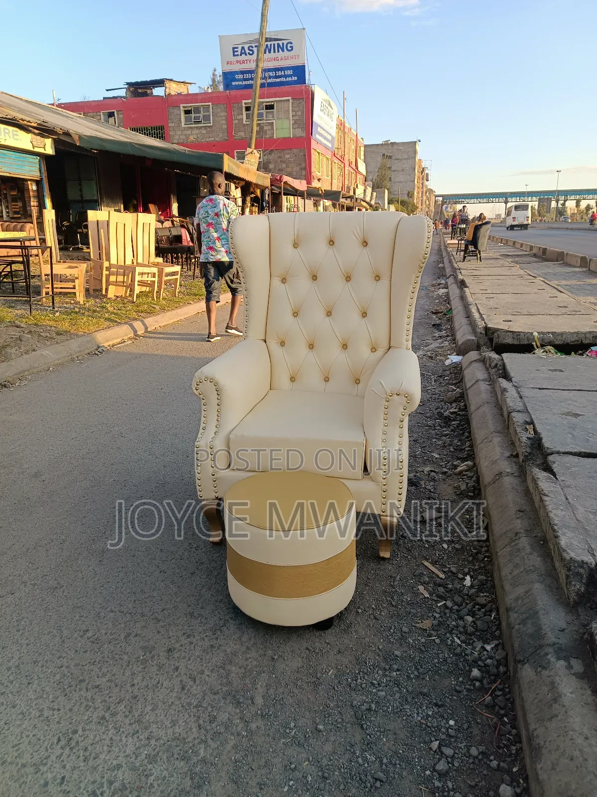 Pedicure Seat or King Chair, Cream