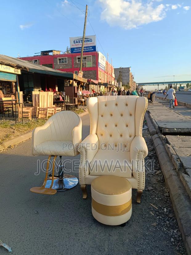 1 Hydraulic Salon Seat and Pedicure Seat, Cream - main view