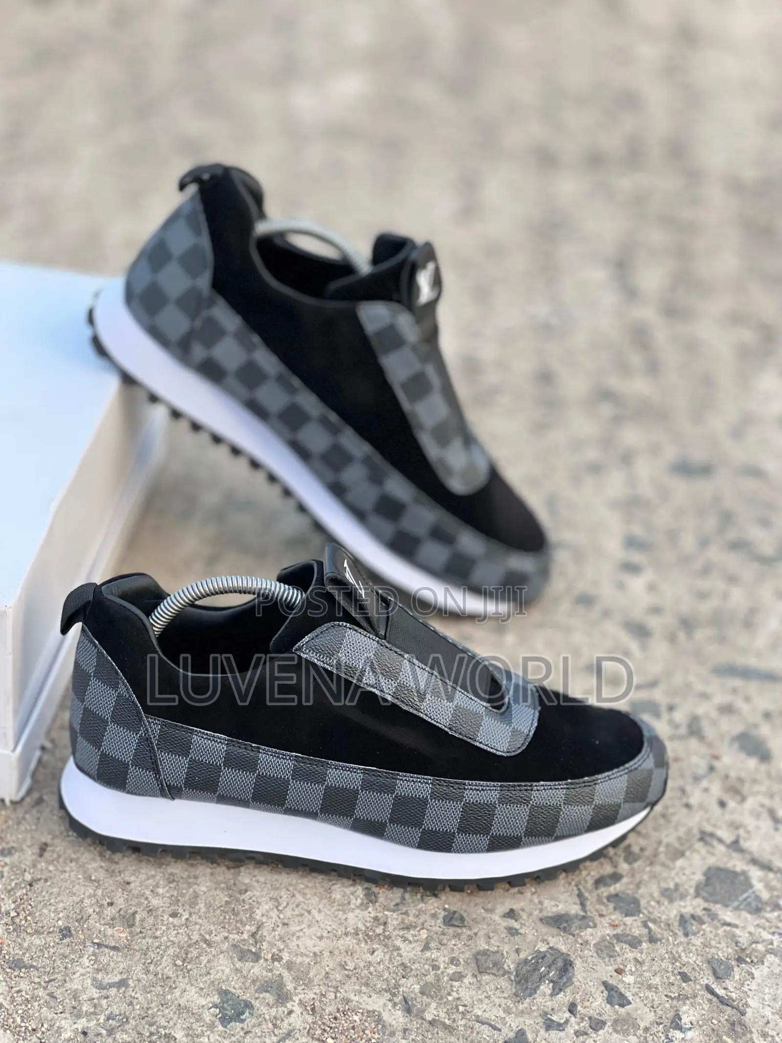 Louis Vuitton Sneakers