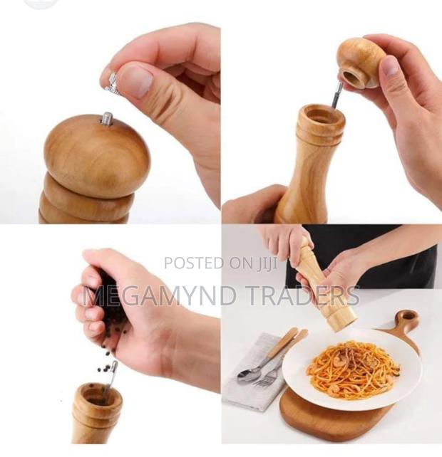 Salt and Pepper Grinder/Pepper Miller - thumbnail 5