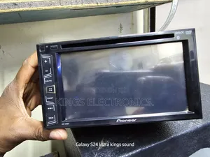 Pionerr AVH 285bt Screen With Mirror Link Option