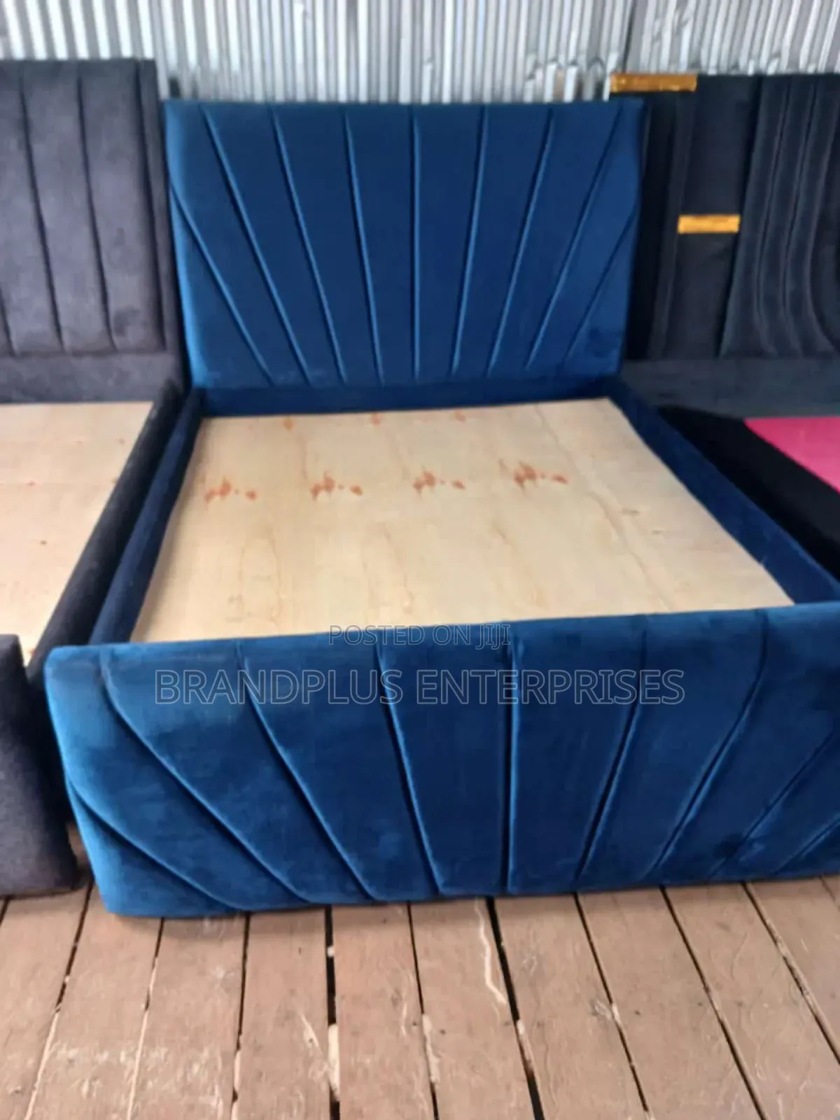 Chester Bed