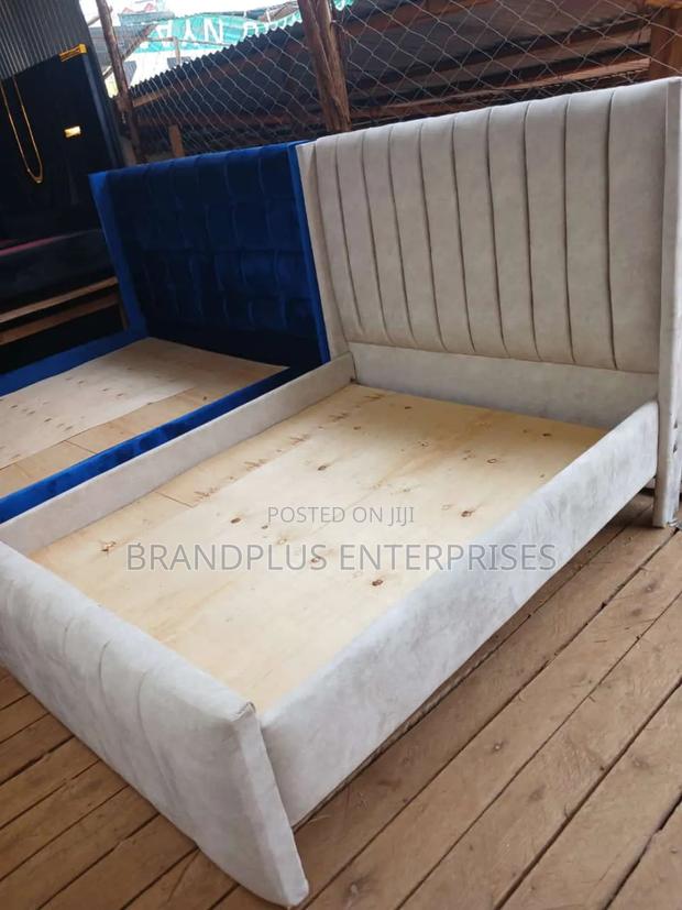 Light Gray Chester Bed - main view