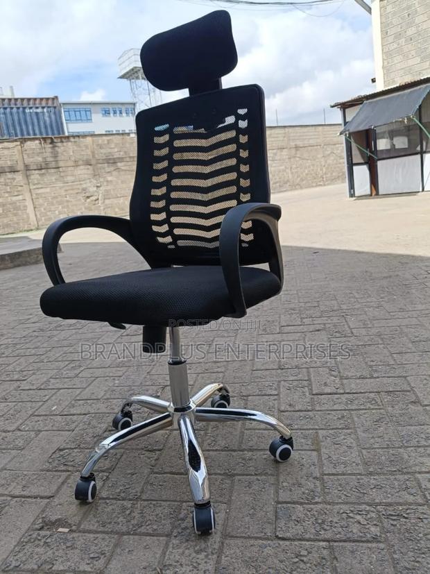 Ergonomic Headrest Chair