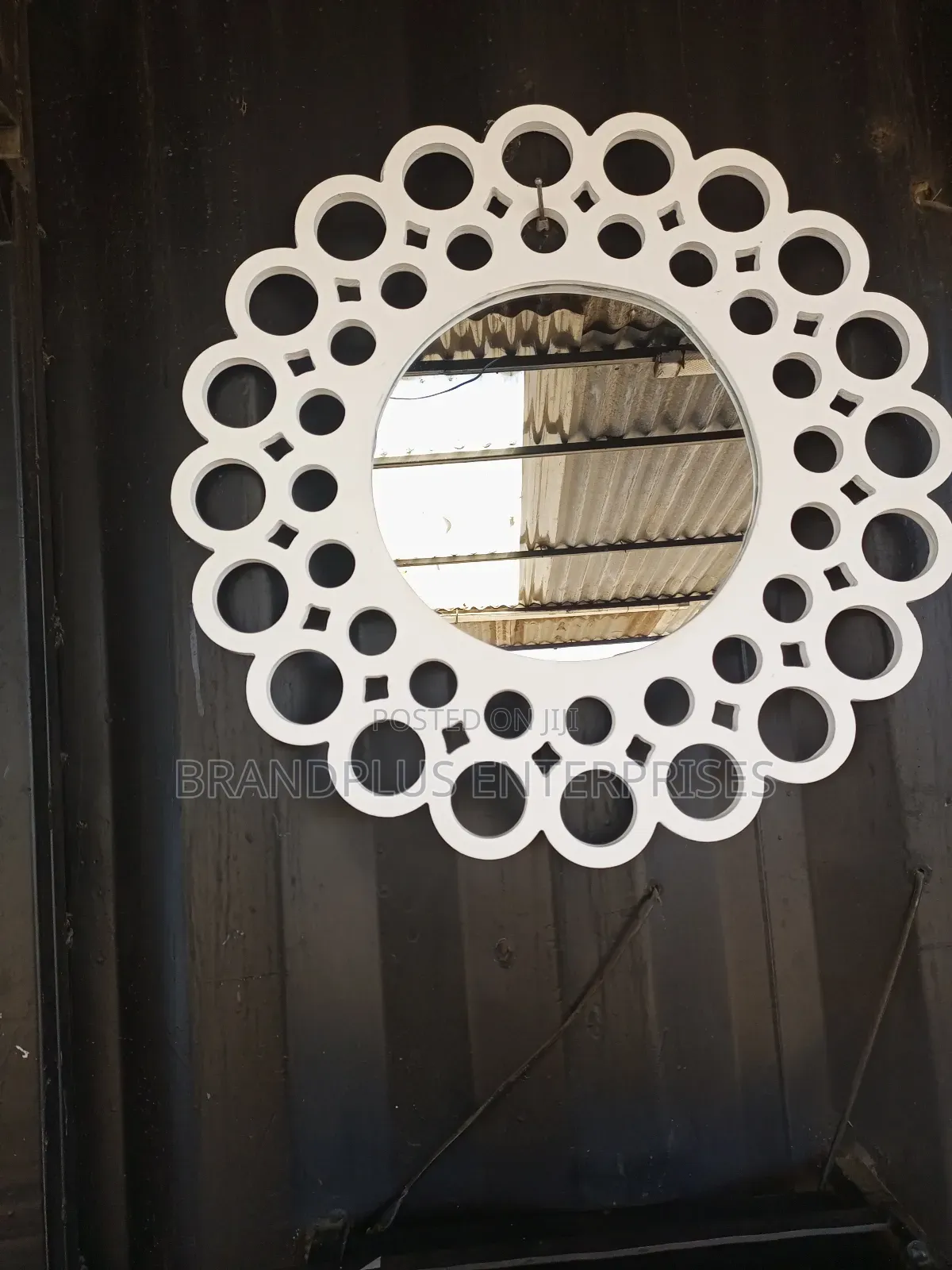 Round Mirror