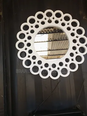 Round Mirror