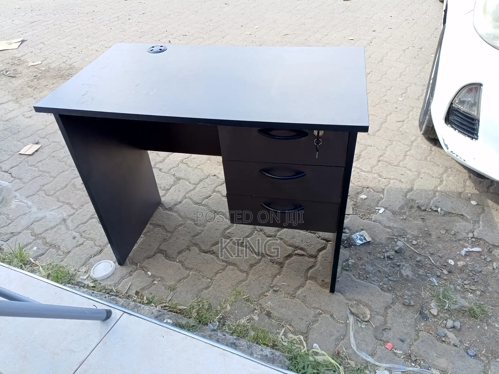 Gray Office Desk 0.9