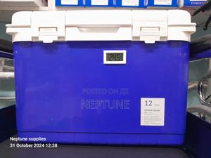 12l Vaccine Carrier - main view