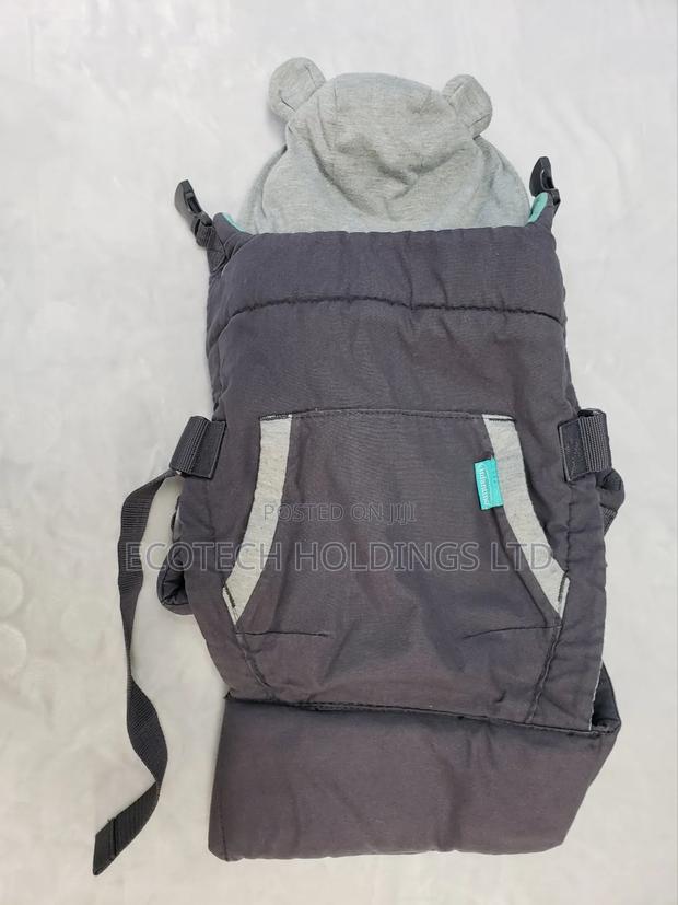 Hooded Baby Carrier Fw2 - main view