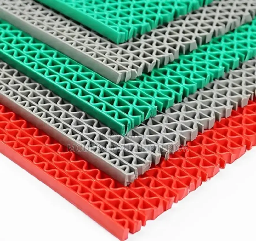 PVC Perforated Spaghetti Carpet for Indoor/Outdoor Use