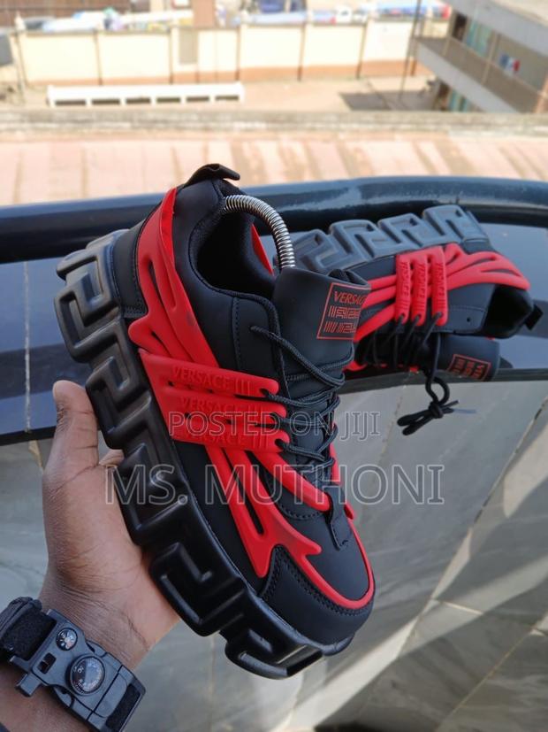 Versace Sizes 40_45 - thumbnail 2