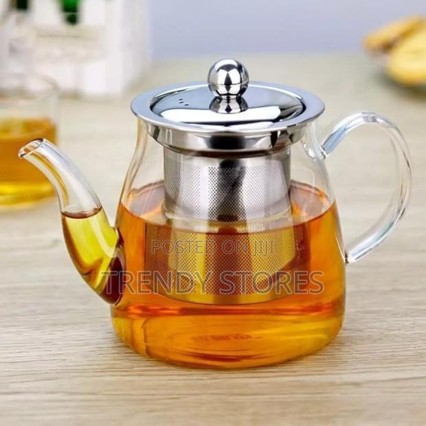 Borosillicate Glass Tea Pot With Infuser - main view