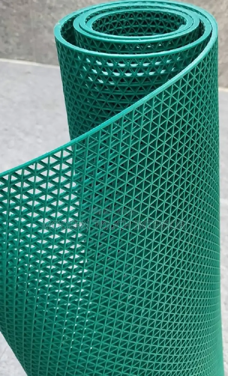 Modern Anti-Slip Perforated Spaghetti Carpets