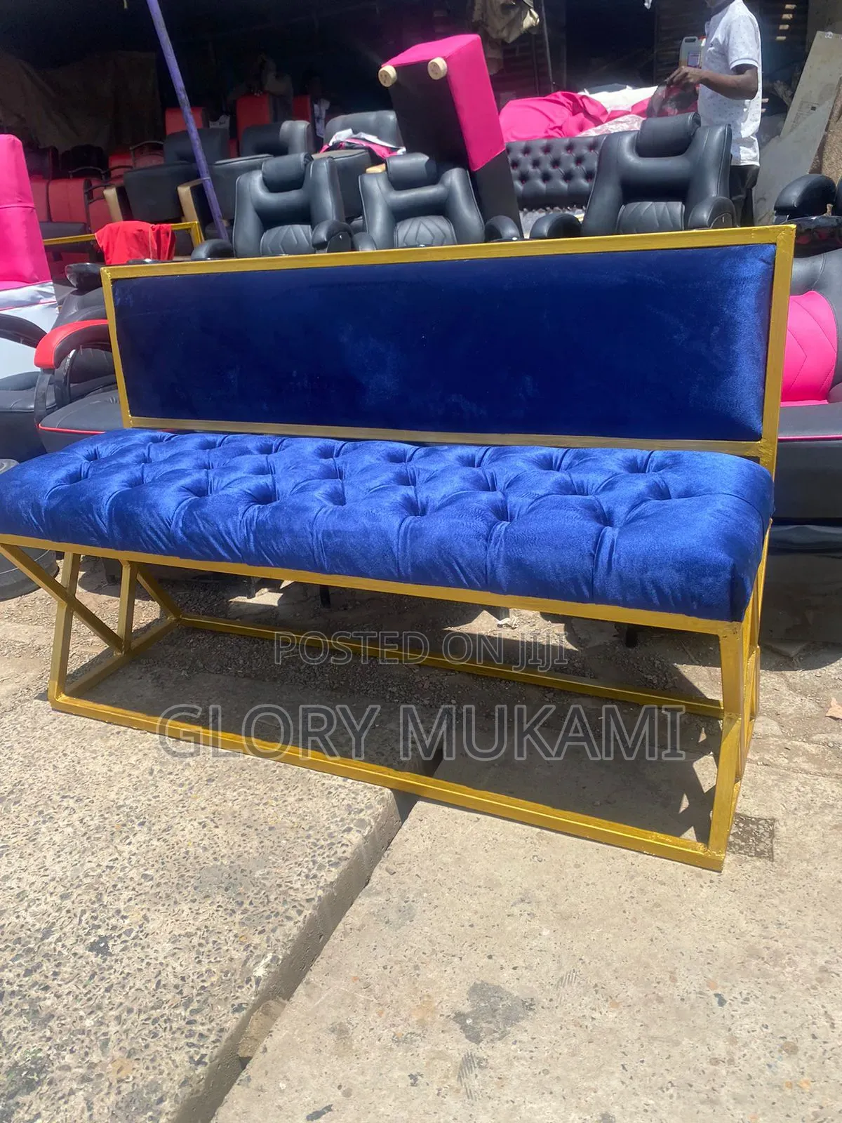 Blue Velvet Waiting Chair