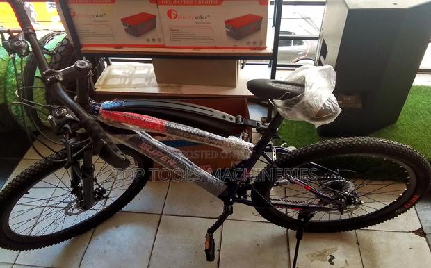 Mountain Bike With Front Shocks and Disk Brakes Size 26