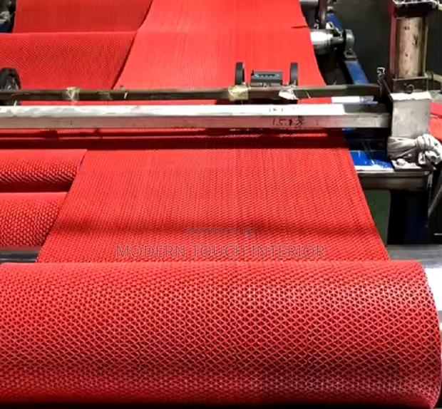 PVC Perforated Eco-Friendly Spaghetti Carpet