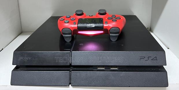 Chipped Ps4 Standard With 10 Games - thumbnail 2