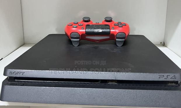 Chipped Ps4 Slim With 10 Games+ Fc25