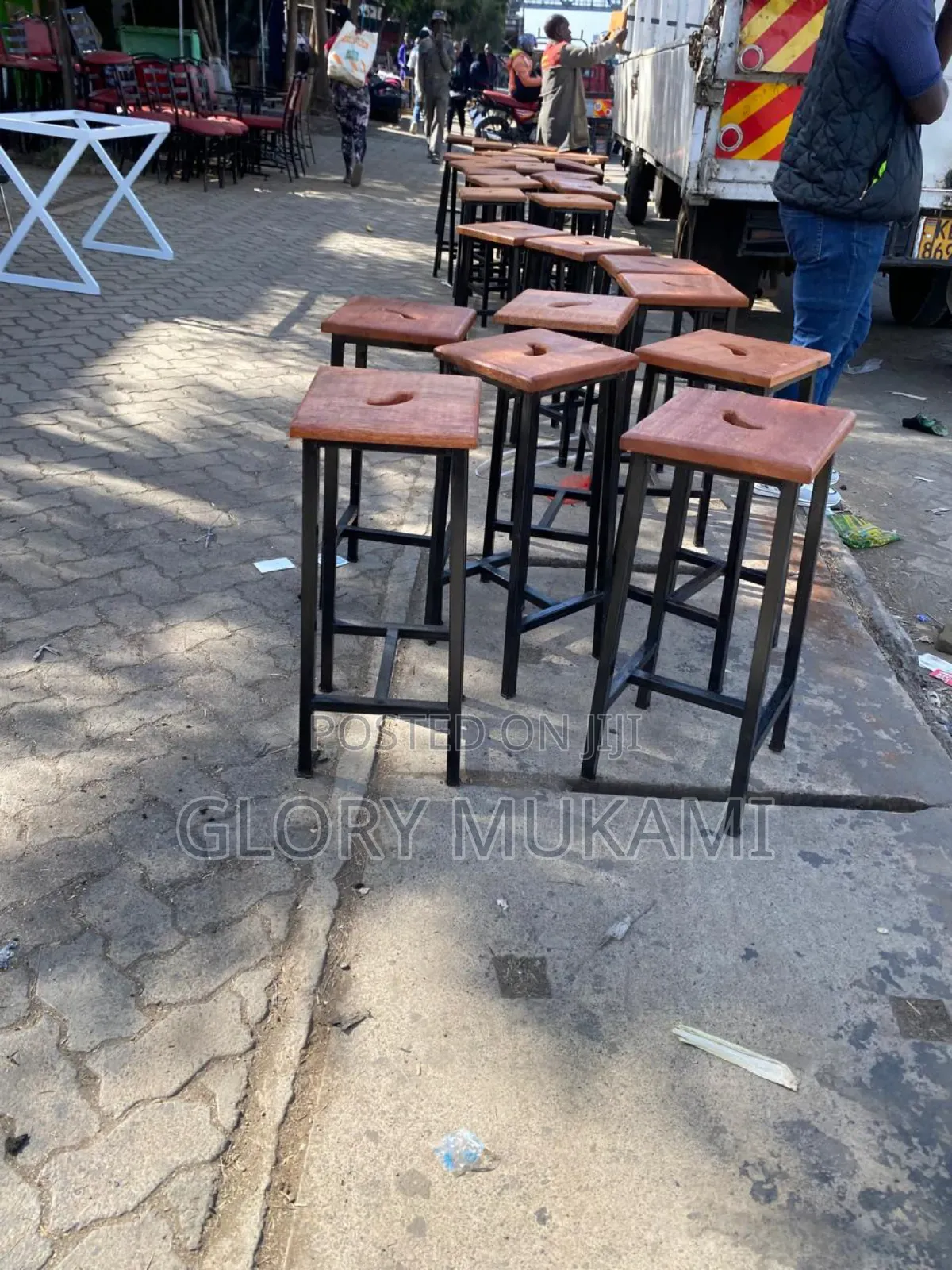 Mahogany Wooden Laboratory Stools