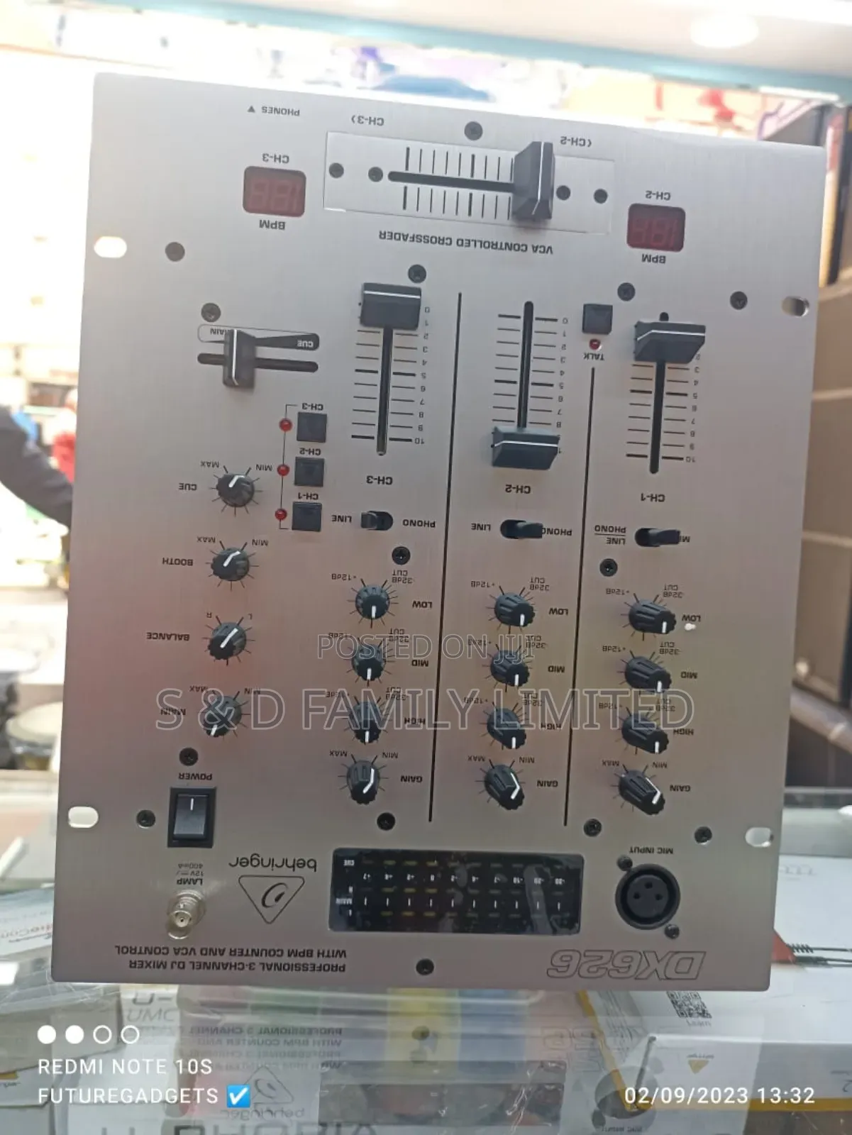 Behringer DX626 Dj Mixer