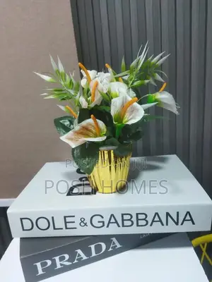 Decorative Decor Books/ Artificial Flowers
