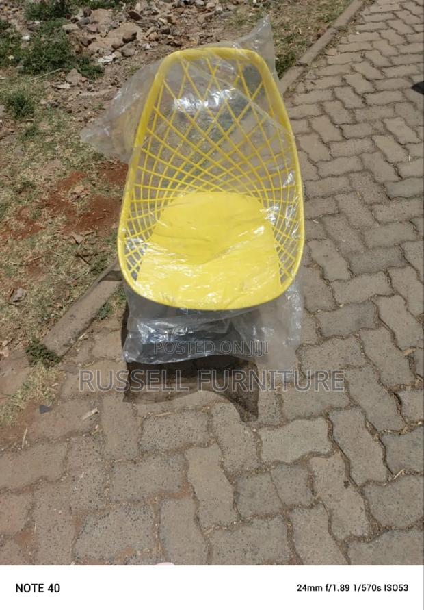 Clean Eames Chair