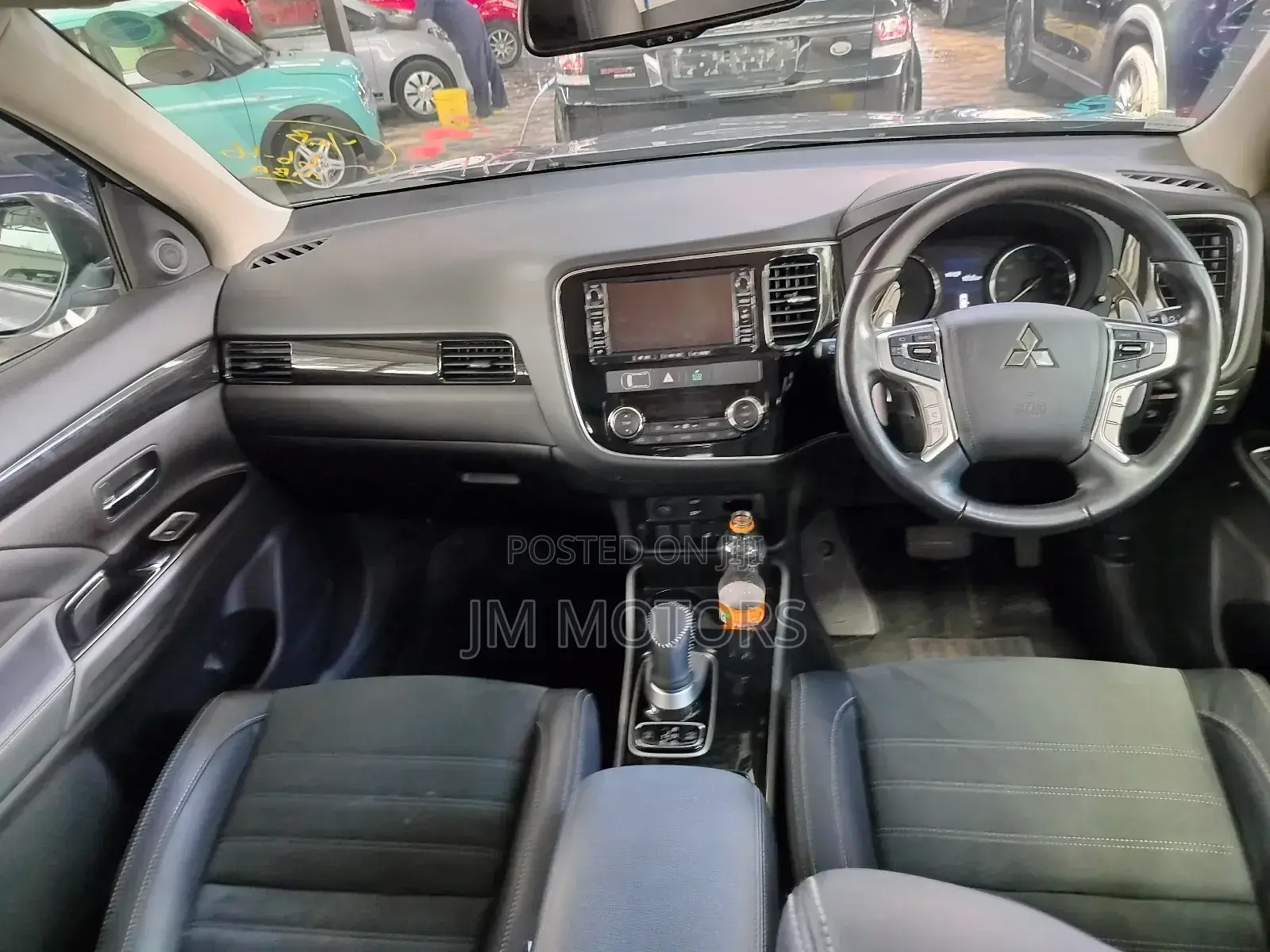 Mitsubishi Outlander 2018 Gray