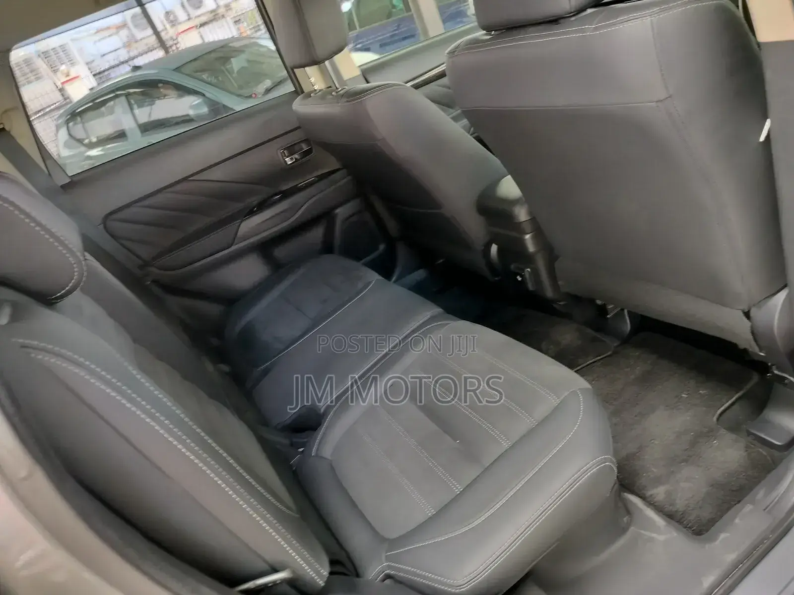 Mitsubishi Outlander 2018 Gray