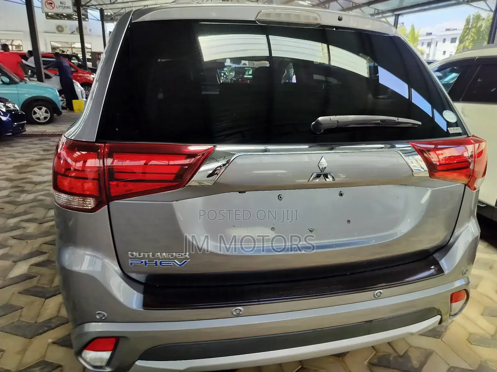 Mitsubishi Outlander 2018 Gray