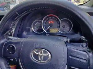 Toyota Auris 2014 Black