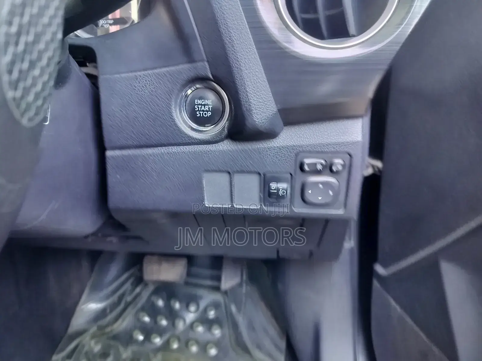 Toyota Auris 2014 Black
