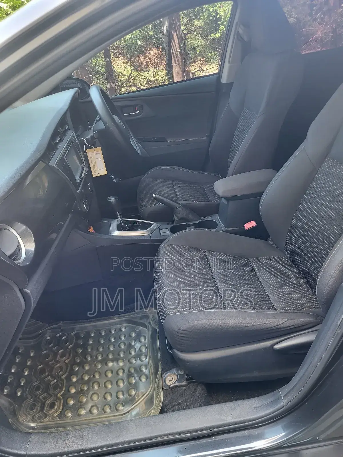 Toyota Auris 2014 Black